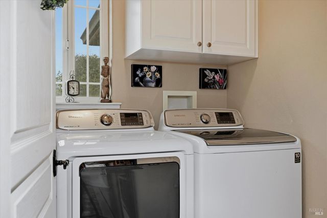 18750 Fernwood Rd, Hidden Valley Lake, CA 95467