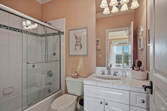 18750 Fernwood Rd, Hidden Valley Lake, CA 95467