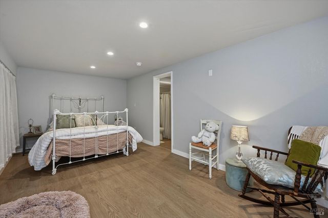 18750 Fernwood Rd, Hidden Valley Lake, CA 95467