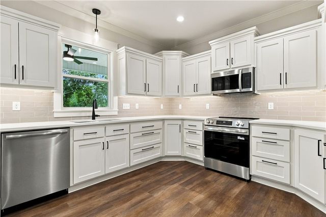 15 Hedden Lane, Bella Vista, AR 72715