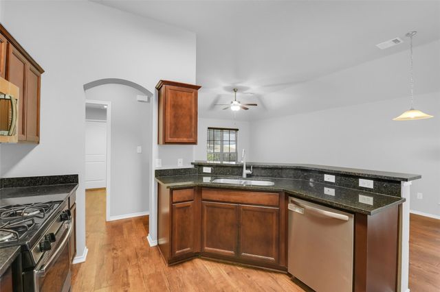 151 Doe Run Drive, Huntsville, TX 77320