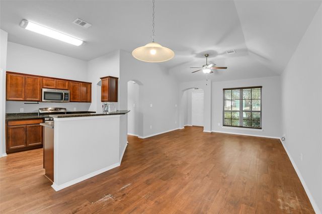 151 Doe Run Drive, Huntsville, TX 77320