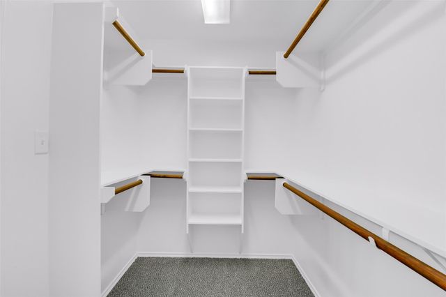 151 Doe Run Drive, Huntsville, TX 77320