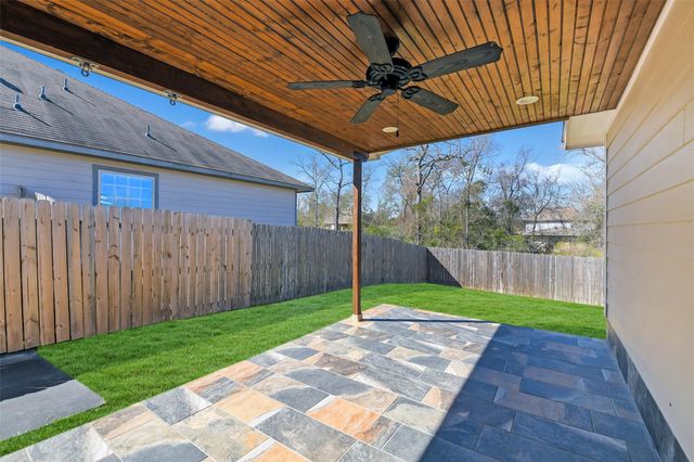 151 Doe Run Drive, Huntsville, TX 77320