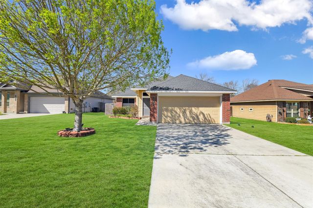 151 Doe Run Drive, Huntsville, TX 77320