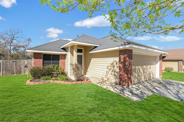 151 Doe Run Drive, Huntsville, TX 77320