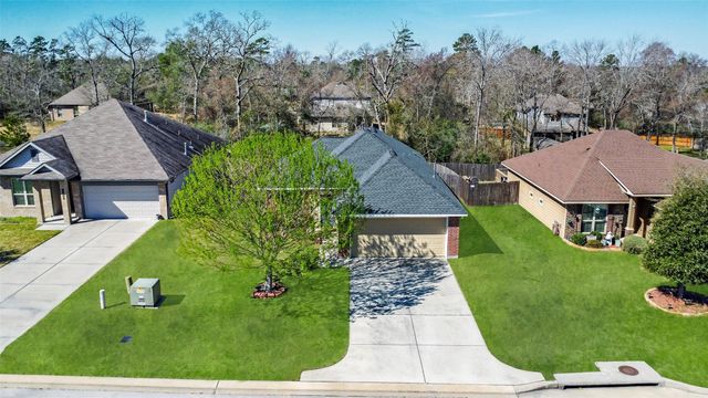 151 Doe Run Drive, Huntsville, TX 77320