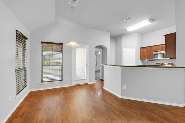 151 Doe Run Drive, Huntsville, TX 77320