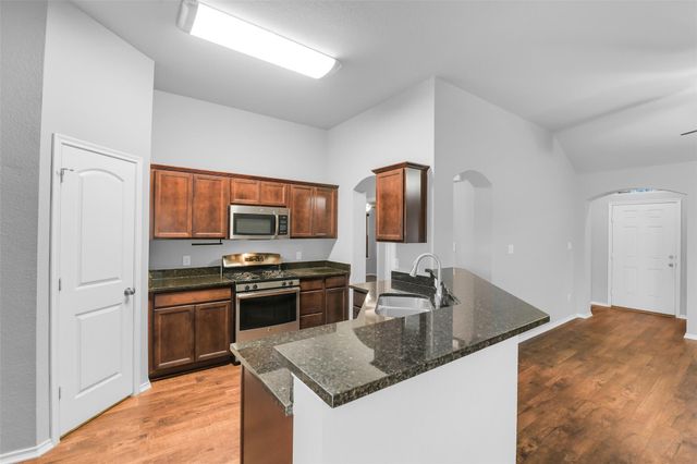 151 Doe Run Drive, Huntsville, TX 77320