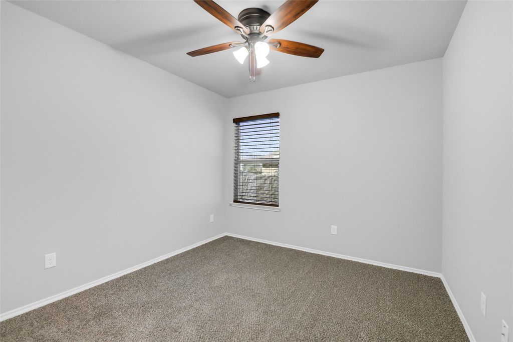 Image 21 of property listing at 151 Doe Run Drive, Huntsville, TX 77320