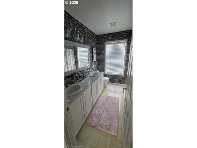 7490 Sw 154TH Sw, Beaverton, OR 97007