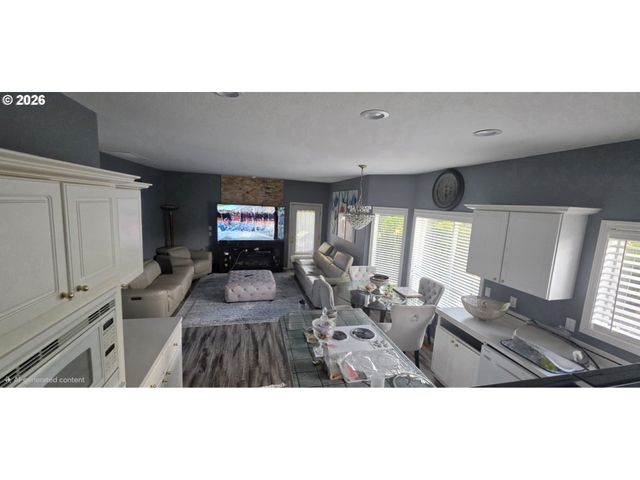 7490 Sw 154TH Sw, Beaverton, OR 97007