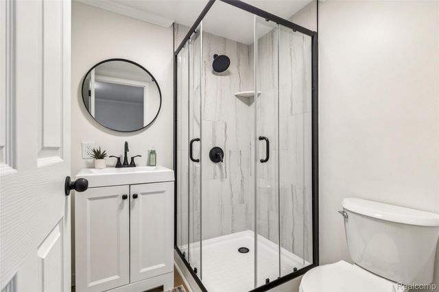 2061 E Boatfield Avenue, Burton, MI 48529