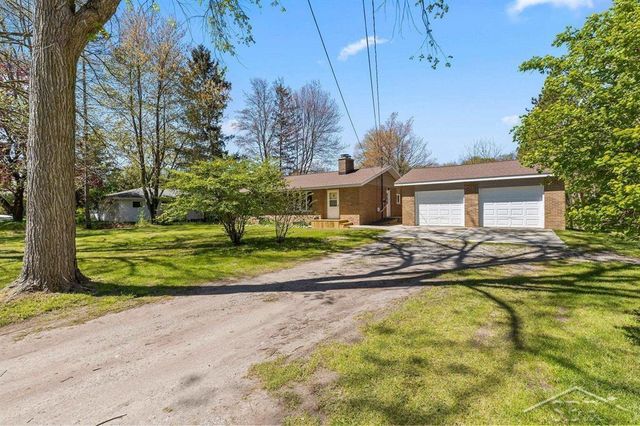 1308 S Homer Road, Homer Twp, MI 48640