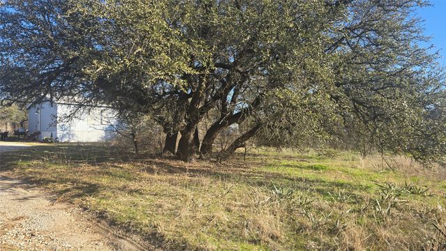 2833 Highland Road, Springtown, TX 76082