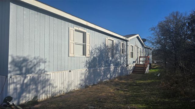 2833 Highland Road, Springtown, TX 76082