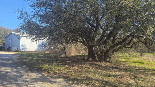 2833 Highland Road, Springtown, TX 76082