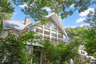 821 W Falmouth Highway, West Falmouth, MA 02540