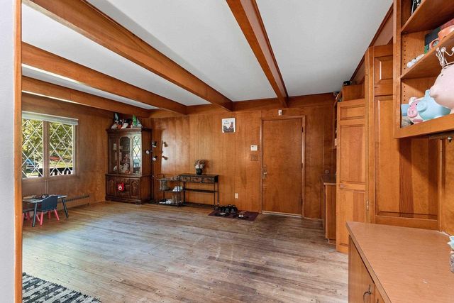 120 IROQUOIS AVENUE, Green Bay, WI 54301