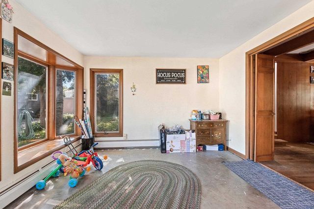 120 IROQUOIS AVENUE, Green Bay, WI 54301