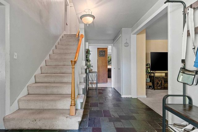 120 IROQUOIS AVENUE, Green Bay, WI 54301