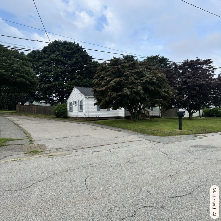 760 Strawberry Field Road, Warwick, RI 02886