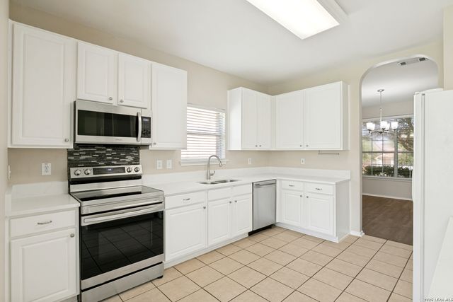 2938 Encino Robles, San Antonio, TX 78259