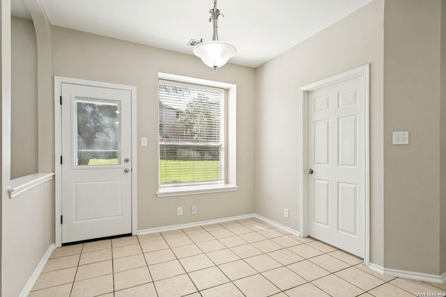 2938 Encino Robles, San Antonio, TX 78259