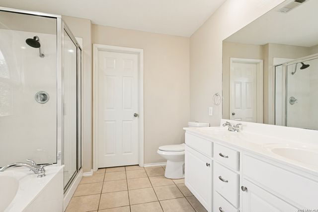 2938 Encino Robles, San Antonio, TX 78259