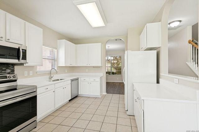 2938 Encino Robles, San Antonio, TX 78259