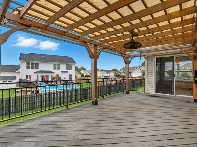 4315 Snowgoose Drive, Marion, IA 52302