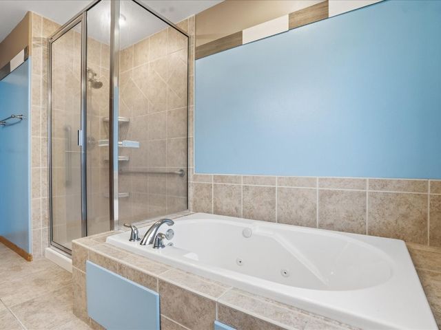 4315 Snowgoose Drive, Marion, IA 52302