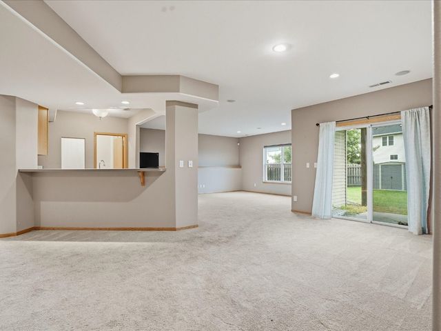 4315 Snowgoose Drive, Marion, IA 52302