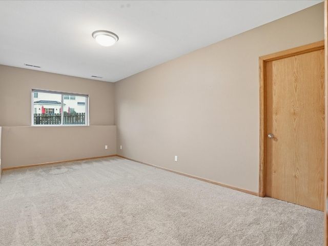 4315 Snowgoose Drive, Marion, IA 52302