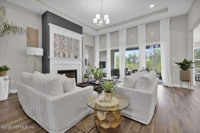 111 RANCH LAND Circle, St. Johns, FL 32259