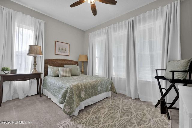 111 RANCH LAND Circle, St. Johns, FL 32259