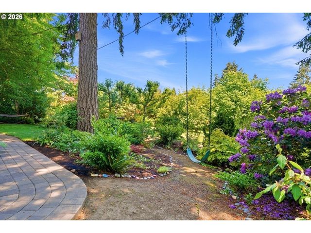 10140 Sw SHEARWATER Loop, Beaverton, OR 97007