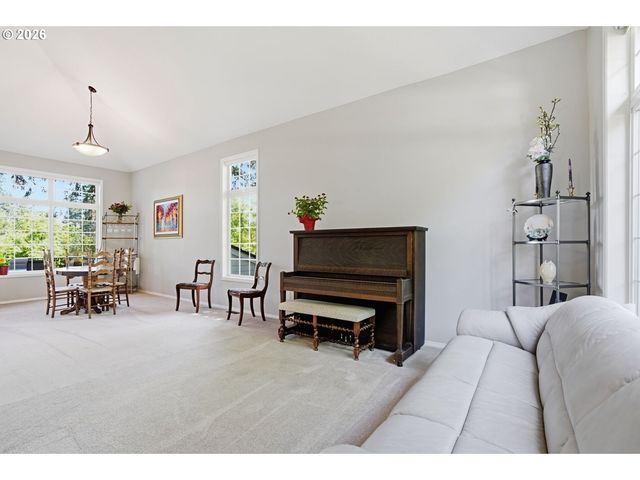 10140 Sw SHEARWATER Loop, Beaverton, OR 97007