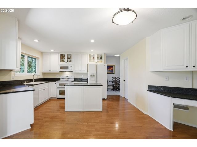 10140 Sw SHEARWATER Loop, Beaverton, OR 97007