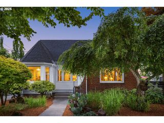 3335 Se 43RD Ave, Portland, OR 97206