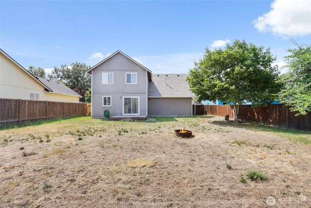 15814 90th Avenue SE, Yelm, WA 98597