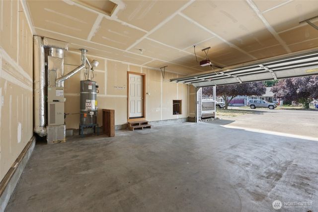 15814 90th Avenue SE, Yelm, WA 98597