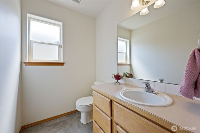 15814 90th Avenue SE, Yelm, WA 98597