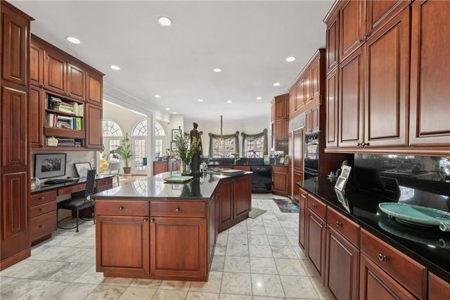 1296 Niskey Lake SW Road, Atlanta, GA 30331