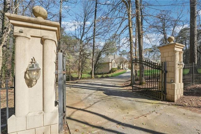 1296 Niskey Lake SW Road, Atlanta, GA 30331