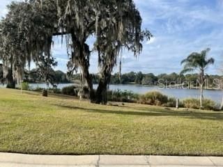 519 W BLUE WATER EDGE DRIVE, Eustis, FL 32736