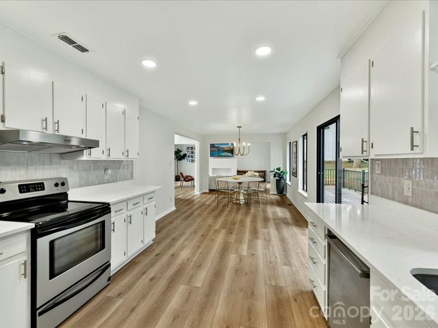 7908 Serendipity Lane, Charlotte, NC 28277