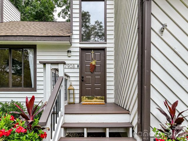 7908 Serendipity Lane, Charlotte, NC 28277