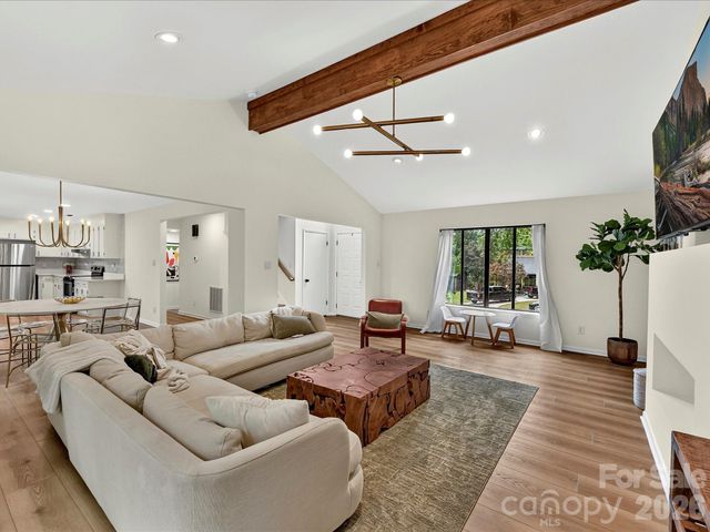 7908 Serendipity Lane, Charlotte, NC 28277