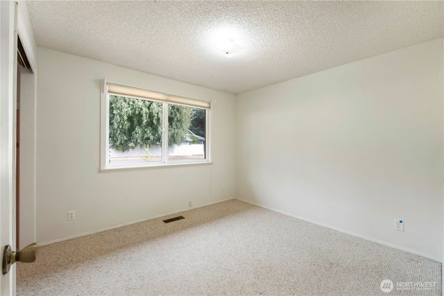 549 Bulldog Street SE, Lacey, WA 98503